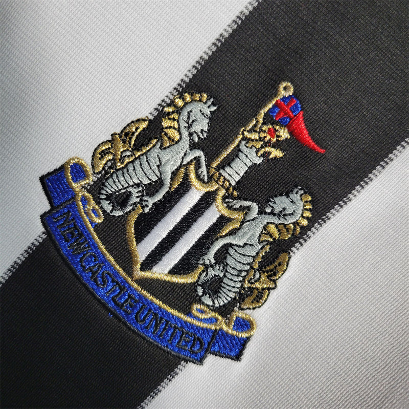 Camisa Retrô Newcastle 2001