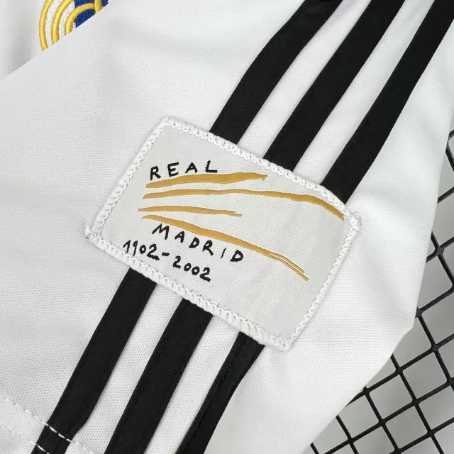 Camisa Retrô Real Madrid 2002