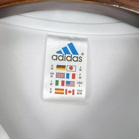 Camisa Retrô Real Madrid 2002