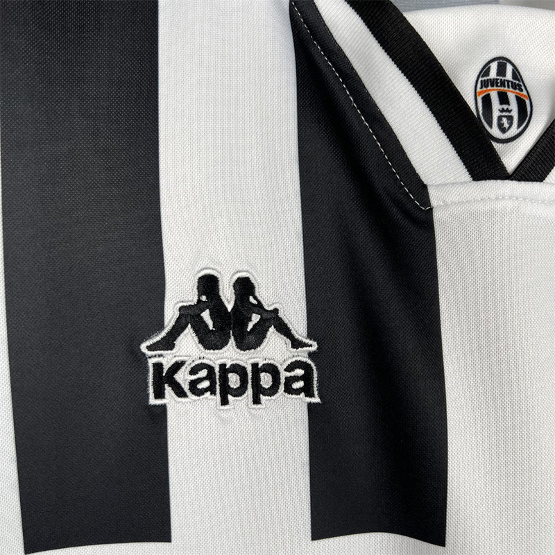 Camisa Retrô Juventus l 1996